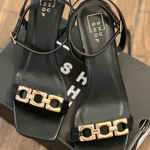 Lush Square Toe Heeled Sandal - Picture 5 of 6